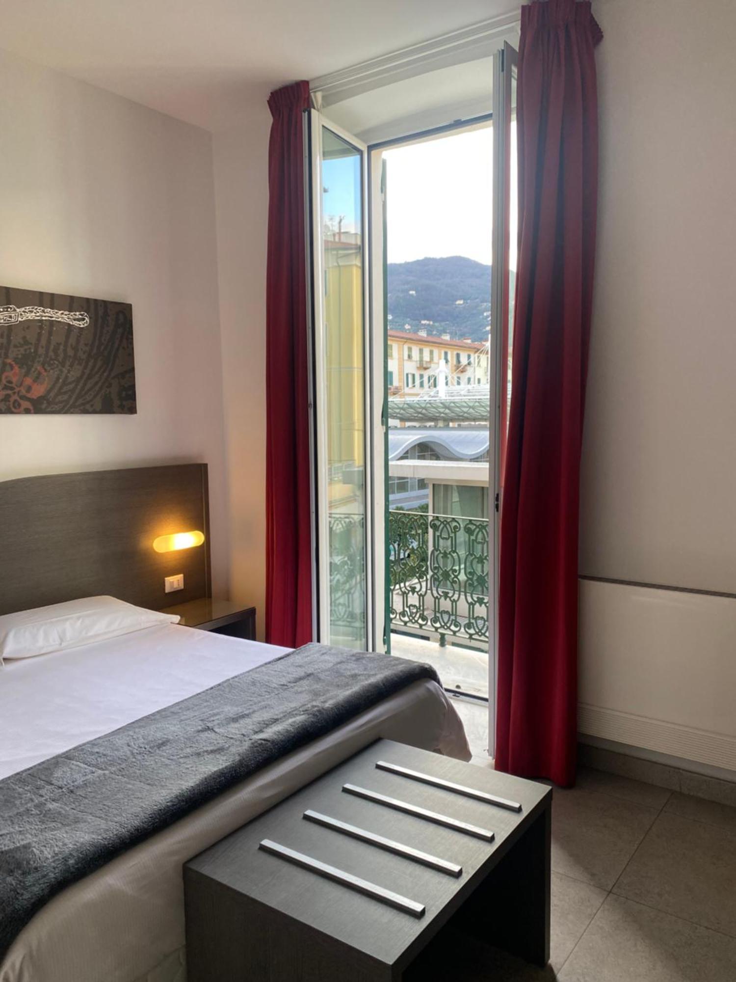 54 Rosselli Rooms La Spezia Exterior photo