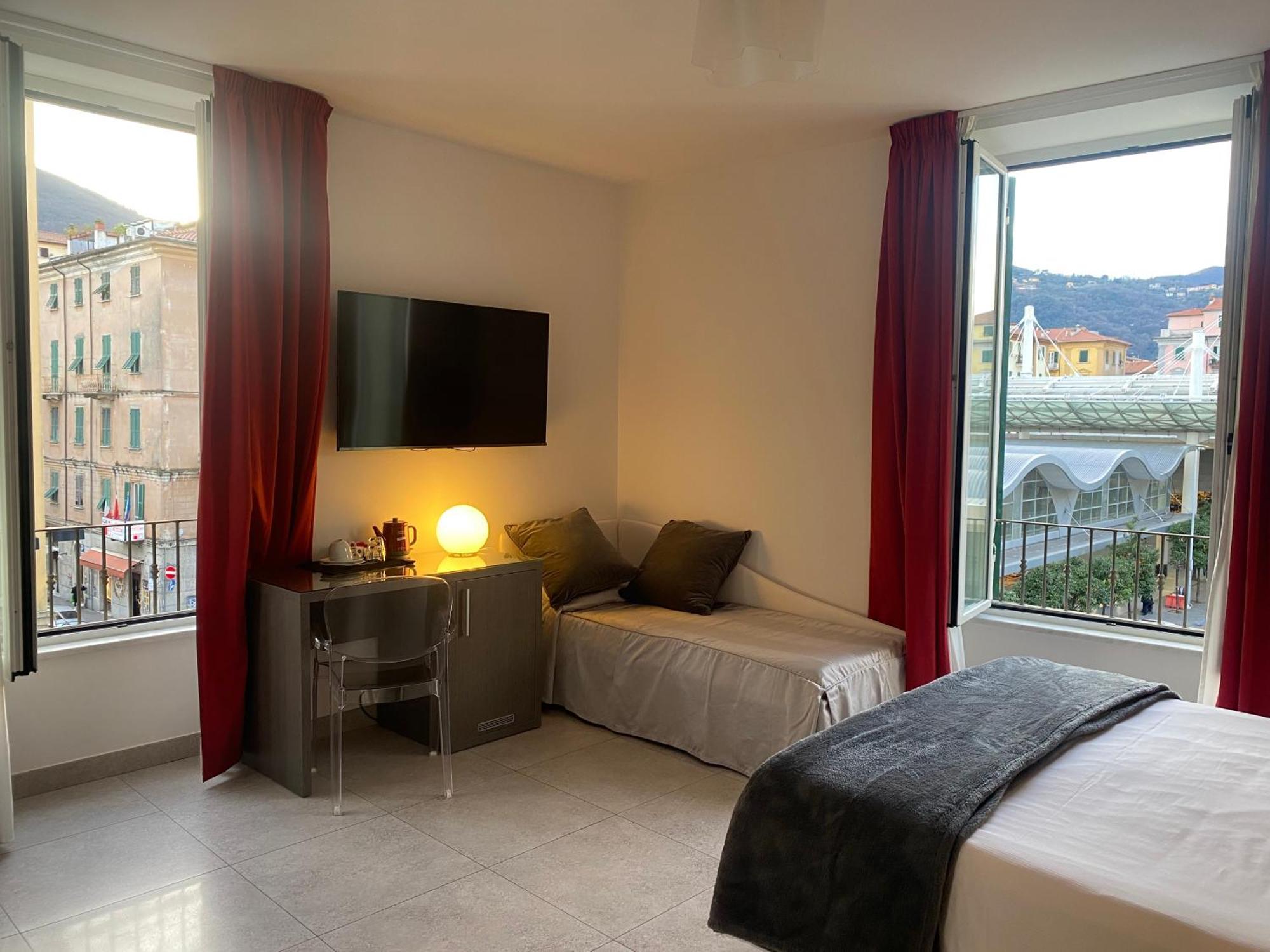 54 Rosselli Rooms La Spezia Exterior photo