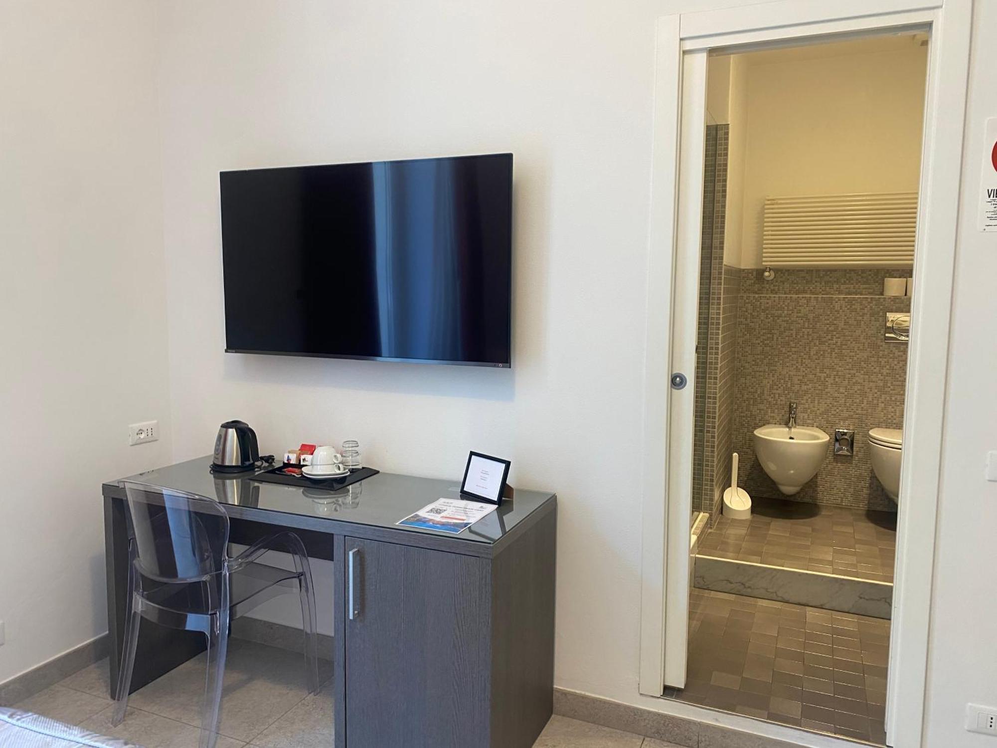 54 Rosselli Rooms La Spezia Exterior photo